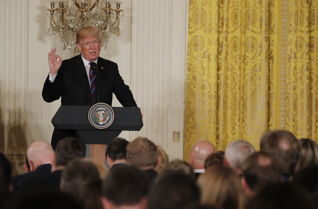 El presidente de Estados Unidos, Donald Trump, en una rueda de prensa en la Casa Blanca en Washington, abr 3, 2018. REUTERS/Carlos Barria