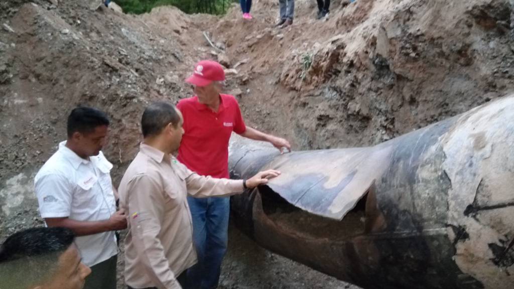 Hidrocapital espera restituir en 24 horas tramo afectado de La Guairita (Comunicado)