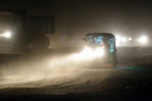 Al menos 100 personas murieron en tormentas de arena en India