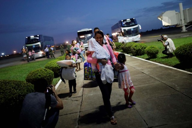 Venezuelan refugees arrive at Boa Vista Airport, Brazil May 4, 2018. REUTERS/Ueslei Marcelino