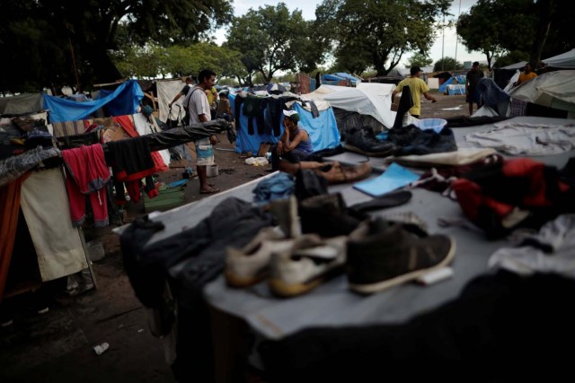 Venezuelan migrants are seen in a makeshift camp at Simon Bolivar square in Boa Vista, Brazil May 3, 2018. Picture taken May 3, 2018. REUTERS/Ueslei Marcelino
