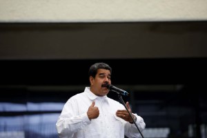 Maduro se comprometió a apoyar “todos los proyectos” de la iglesia cristiana