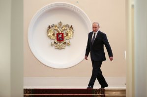 Putin no pudo mirar el triunfo de Rusia ante Egipto porque estaba en un avión