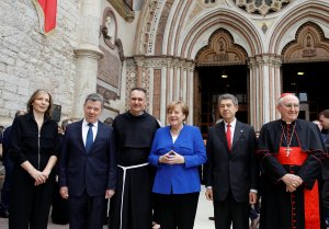 Merkel felicitó a Santos por la paz y cree que pasará a la historia