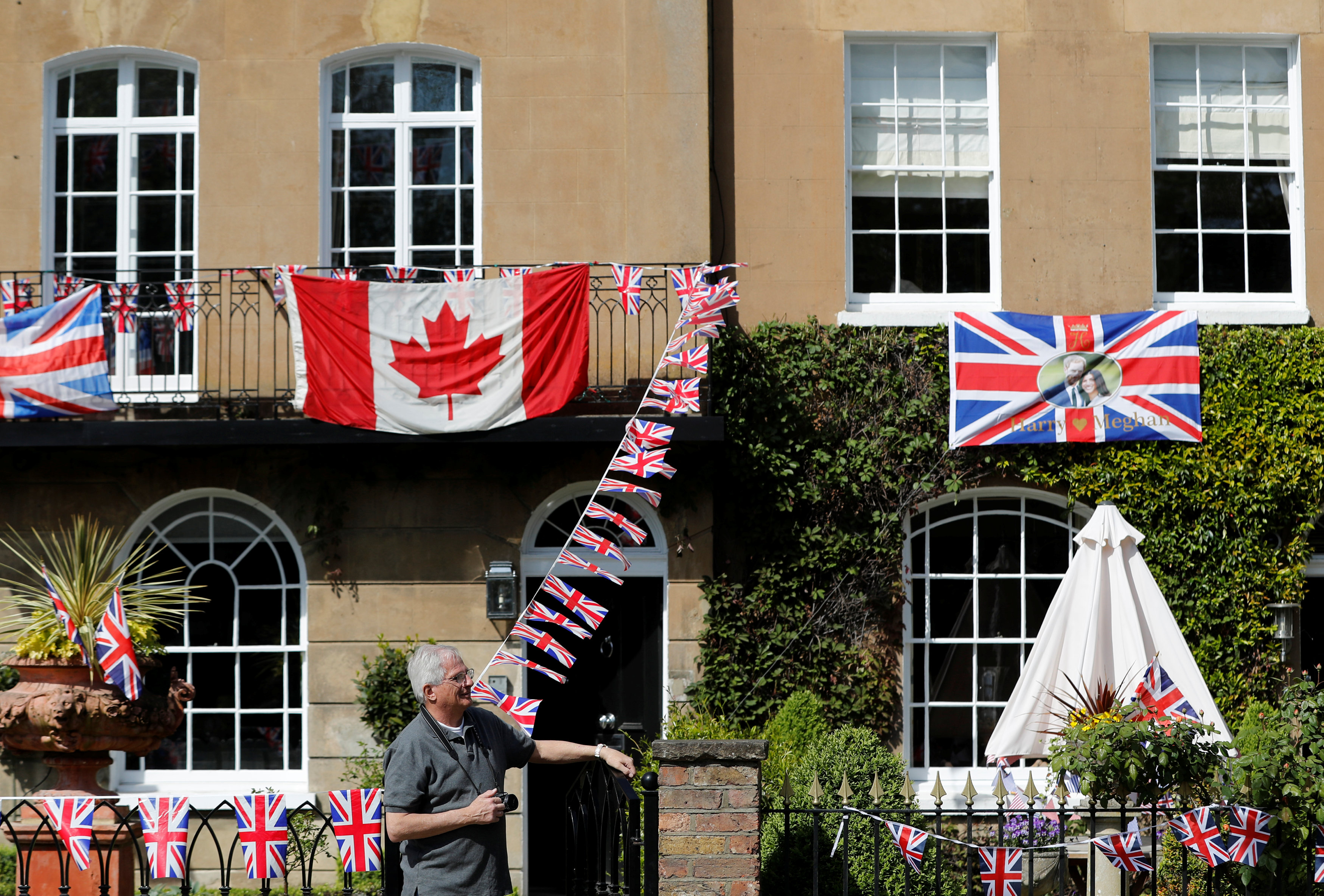 Windsor convertido en fortaleza a un día de la boda del príncipe Harry