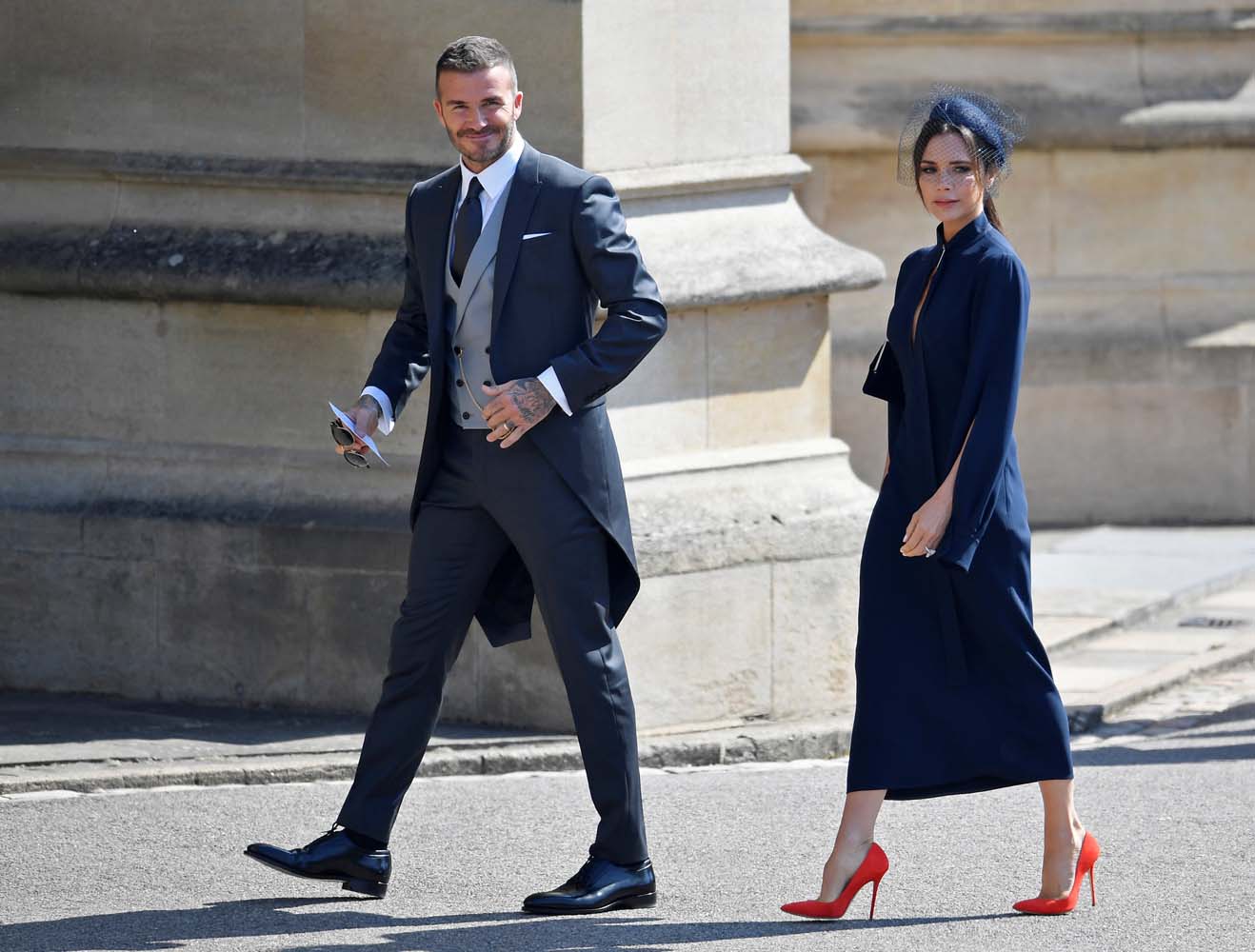 ¡Espectaculares! David y Victoria Beckham, George y Amal Clooney llegan a la boda real (Fotos)