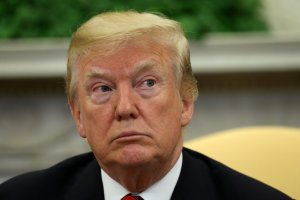 Trump confirma que funcionarios de EEUU están en Corea del Norte para cumbre
