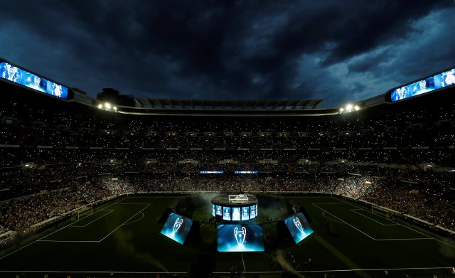 Soccer Football - Real Madrid celebrate winning the Champions League Final - Santiago Bernabeu, Madrid, Spain - May 27, 2018   General view during the victory celebrations   REUTERS/Javier Barbancho