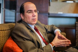 Economista Francisco Rodríguez: Maduro no ganó las elecciones, se las robó