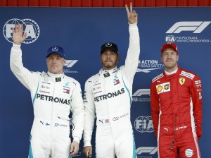 Hamilton se hace con la pole, su segunda en la temporada