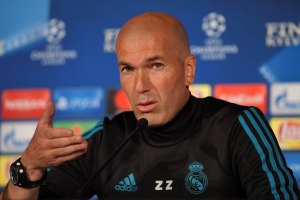 Zidane no dio pistas y se mantiene la duda entre Bale o Benzema