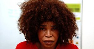 Cadena perpetua para mujer que atacó con ácido a su novio en el Reino Unido