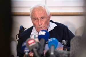 Científico australiano de 104 años muere por suicidio asistido en Suiza