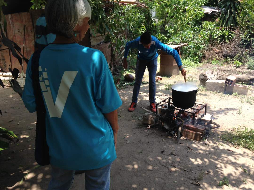 Vente Venezuela ejecuta programa “Un plato de dignidad” en beneficio de niños de Carlos Arvelo en Carabobo