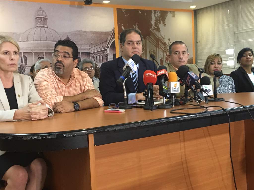 Luis Florido: Los venezolanos no están emigrando, están huyendo