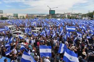 “Madre de todas las marchas” en Nicaragua termina con ocho heridos por tiroteo