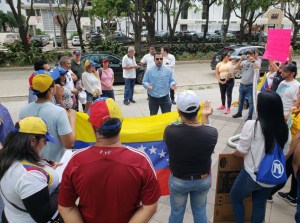 Exilio venezolano protesta en Miami contra boliburgueses y enchufados (Fotos)