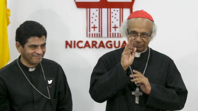 El cardenal de Nicaragua, Leopoldo Brenes (d), habla en una conferencia de prensa junto al obispo de la ciudad de Matagalpa, Rolando Álvarez (i),(Foto: EFE)