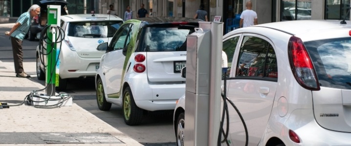 Agencia Internacional de Energía: Los vehículos eléctricos podrían llegar a 13 MM en 2020 (informe)