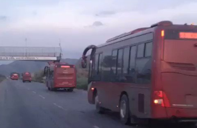 autobuses campaña maduro
