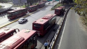 ¿Problemas por escasez de transporte público? Para la marcha Madurista sí hay (fotos y video)