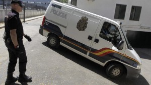Atacan a nueve policías en zona caliente del narcotráfico en España