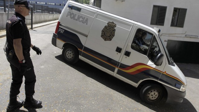 Nueve agentes de la Guardia Civil fueron atacados con palos y botellas por unas cuarenta personas en Algeciras (sur), en posible "represalia" por la lucha contra las mafias en ese punto caliente del narcotráfico en España (Foto Archivo / rtve.es)