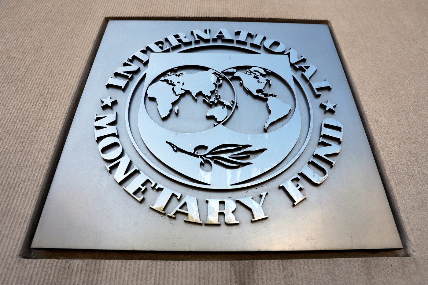FMI: La guerra comercial entre EEUU y China no beneficiará a nadie