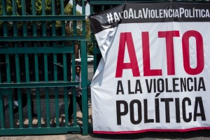 Balas y voto: Violencia sangrienta enturbia la elección en México