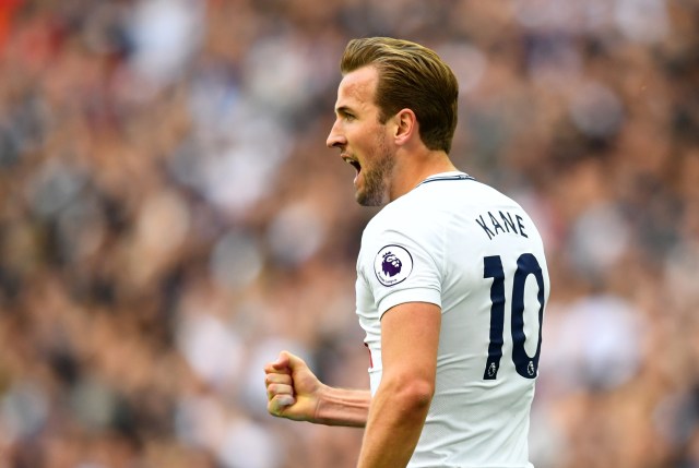 El delantero del Tottenham, Harry Kane , celebra anotar su quinto gol frenter al Leicester City en el Estadio Wembley, Londres, Gran Bretaña - 13 de mayo de 2018 l REUTERS / Dylan Martinez 