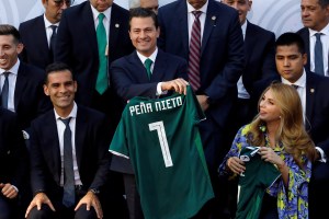 Peña Nieto felicita a la selección mexicana de fútbol por histórico triunfo sobre Alemania