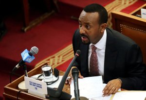 Fiscalía de Etiopía acusó a cinco personas por intento de asesinato al primer ministro Ahmed