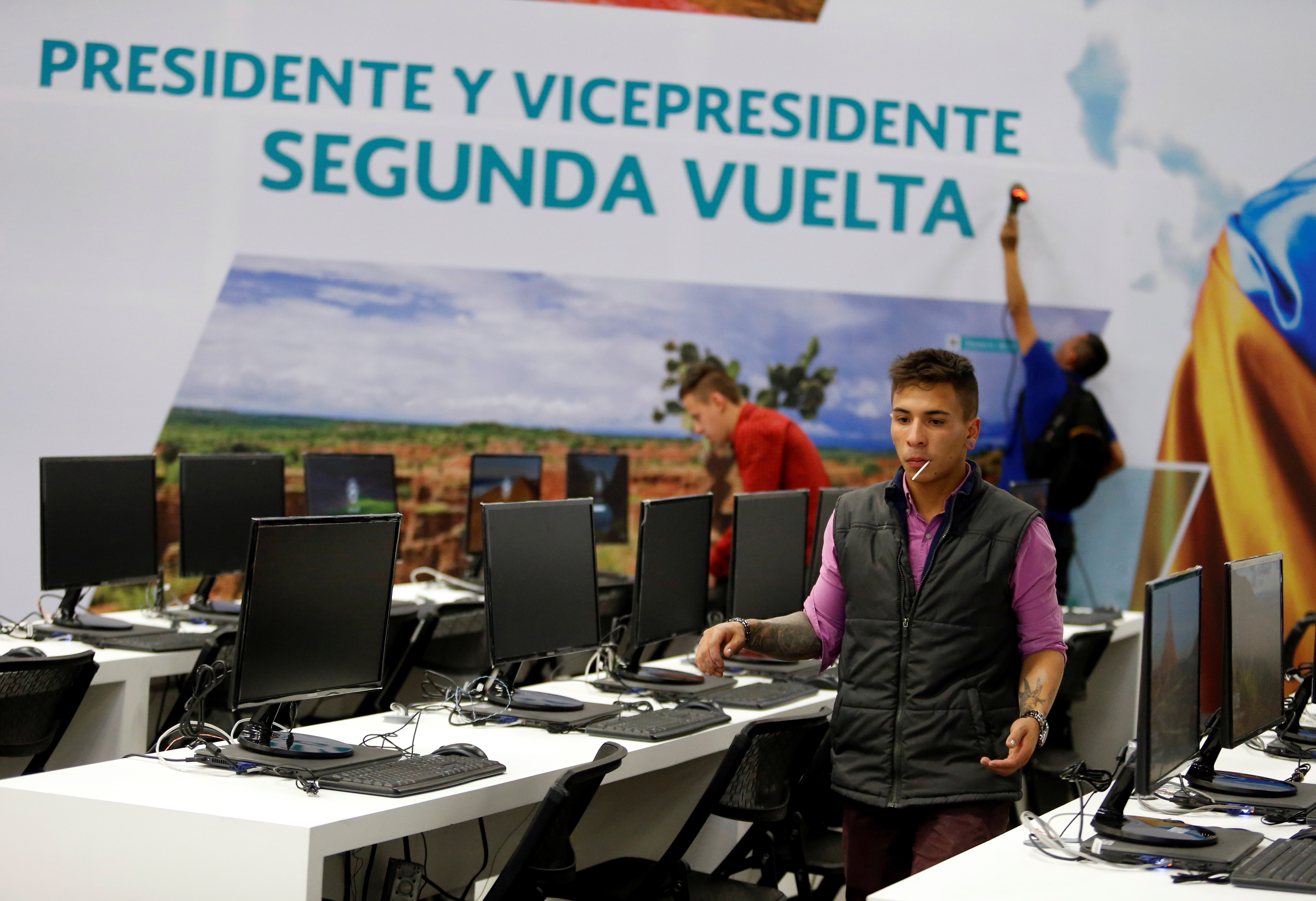 Colombia enfrenta elección presidencial que definirá futuro del acuerdo de paz y modelo económico