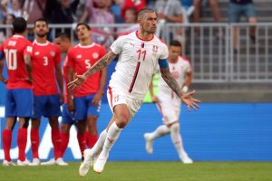 Un bombazo para ganar: Kolarov le da el triunfo a Serbia sobre Costa Rica