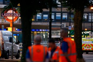 Explosión menor en el metro de Londres deja varios heridos leves
