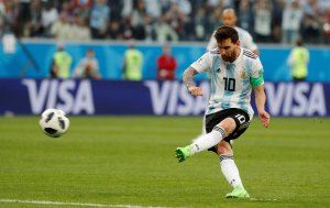 Leo Messi logra el gol 100 del Mundial de Rusia