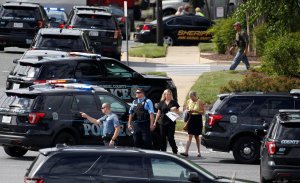 Al menos cinco muertos en tiroteo en periódico en Estados Unidos