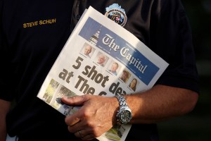 El diario que sufrió un tiroteo en EEUU cubre su propia tragedia