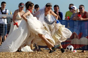 Partido de novias muestra que el Mundial no es únicamente una cosa de hombres (Fotos)
