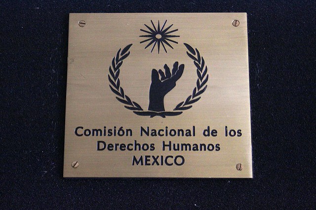 Comisión DDHH exige investigación en la muerte de seis policías en México