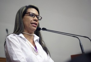 Diputada Magallanes propone legislación que impida discriminación de venezolanos en el mundo