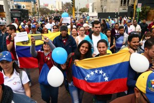 Perú registra ingreso diario de 3.000 venezolanos, que ya llegan a 330.000