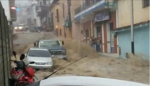 Dos mujeres fueron arrastradas por las fuertes inundaciones en Mérida (FOTOS)