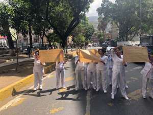 Enfermeras del Hospital J.M de los Ríos protestan este lunes #25Jun