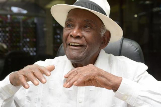 Foto:  Muere a los 98 años el cantante dominicano Joseíto Mateo, el rey del merengue  / revista110.online