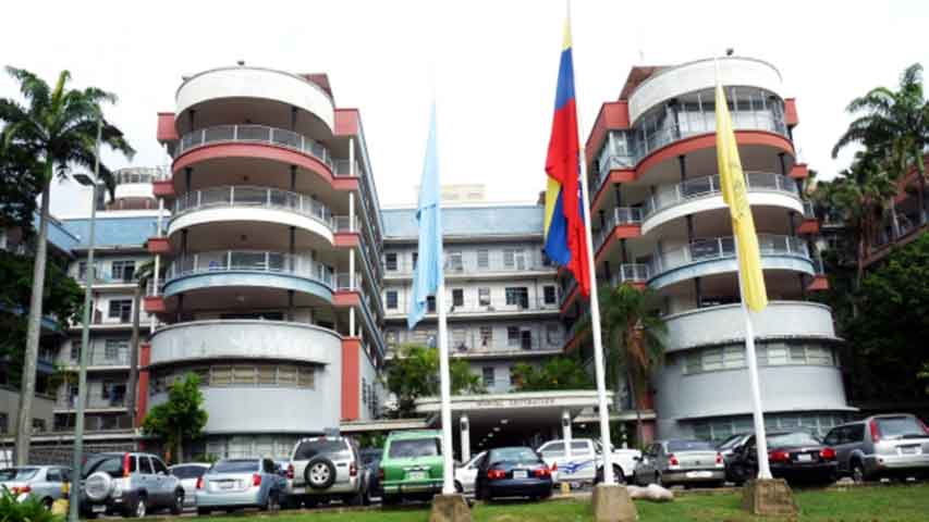 Colegio de enfermeros solicitó investigar detención de un colega del hospital Clínico Universitario