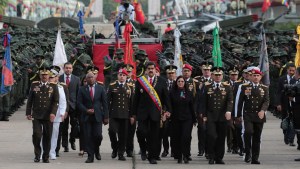 Maduro asegura que militares retirados “conspiran” en Bogotá para intervenir Venezuela
