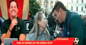 #Rusia2018 El momento incómodo cuando a un periodista latino le toca entrevistar a una fanática rusa
