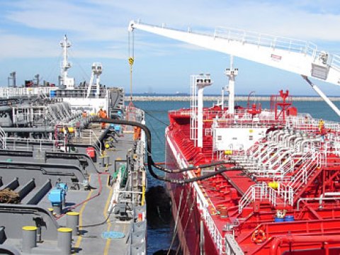 Pdvsa continúa exportando petróleo a China