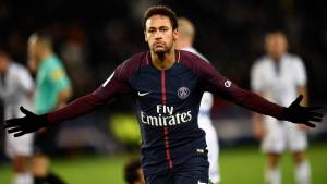 Neymar anuncia que continuará en el París Saint-Germain